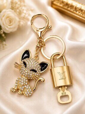 Authentic Louis Vuitton Gold Lock & Key ✨ Bag Charm Unbranded Cat Keychain